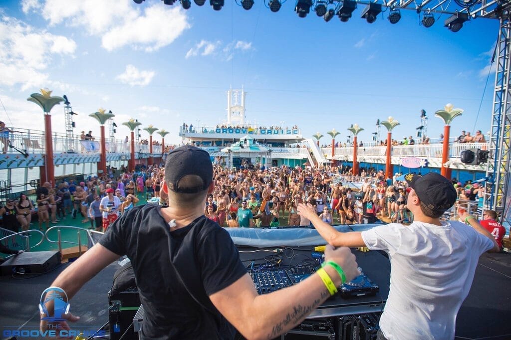 Groove Cruise Cabo2