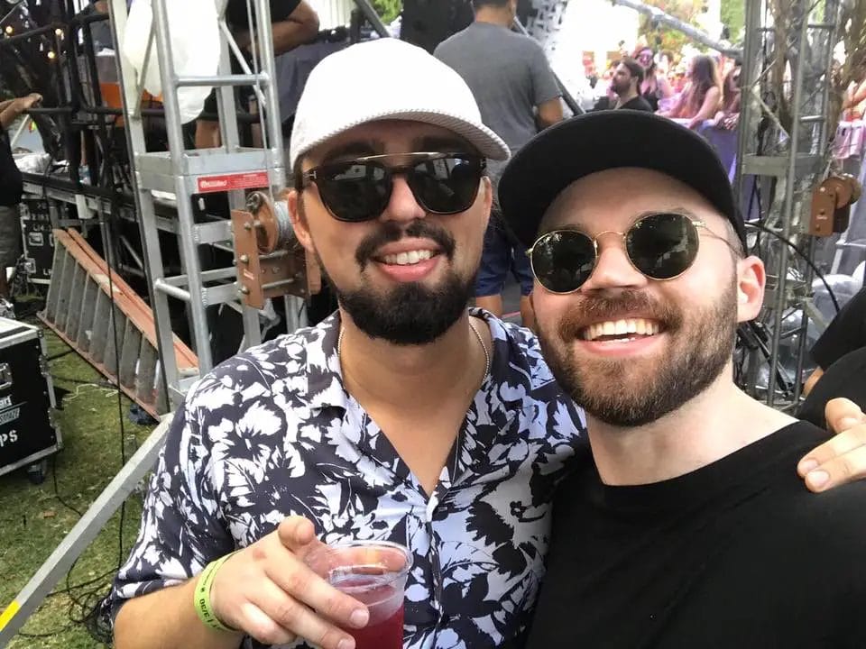 dom-dolla-sony-fodera-selfie