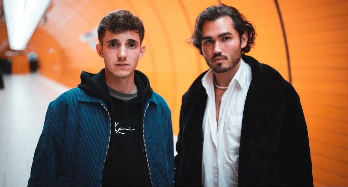 Toby Romeo Closes Out The Year With Two Stunning Renditions Of ‘Reminds Me Of You’