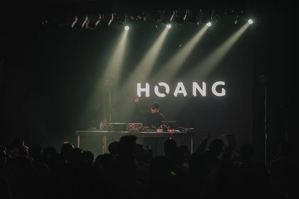 2022 April Hoang Seattle