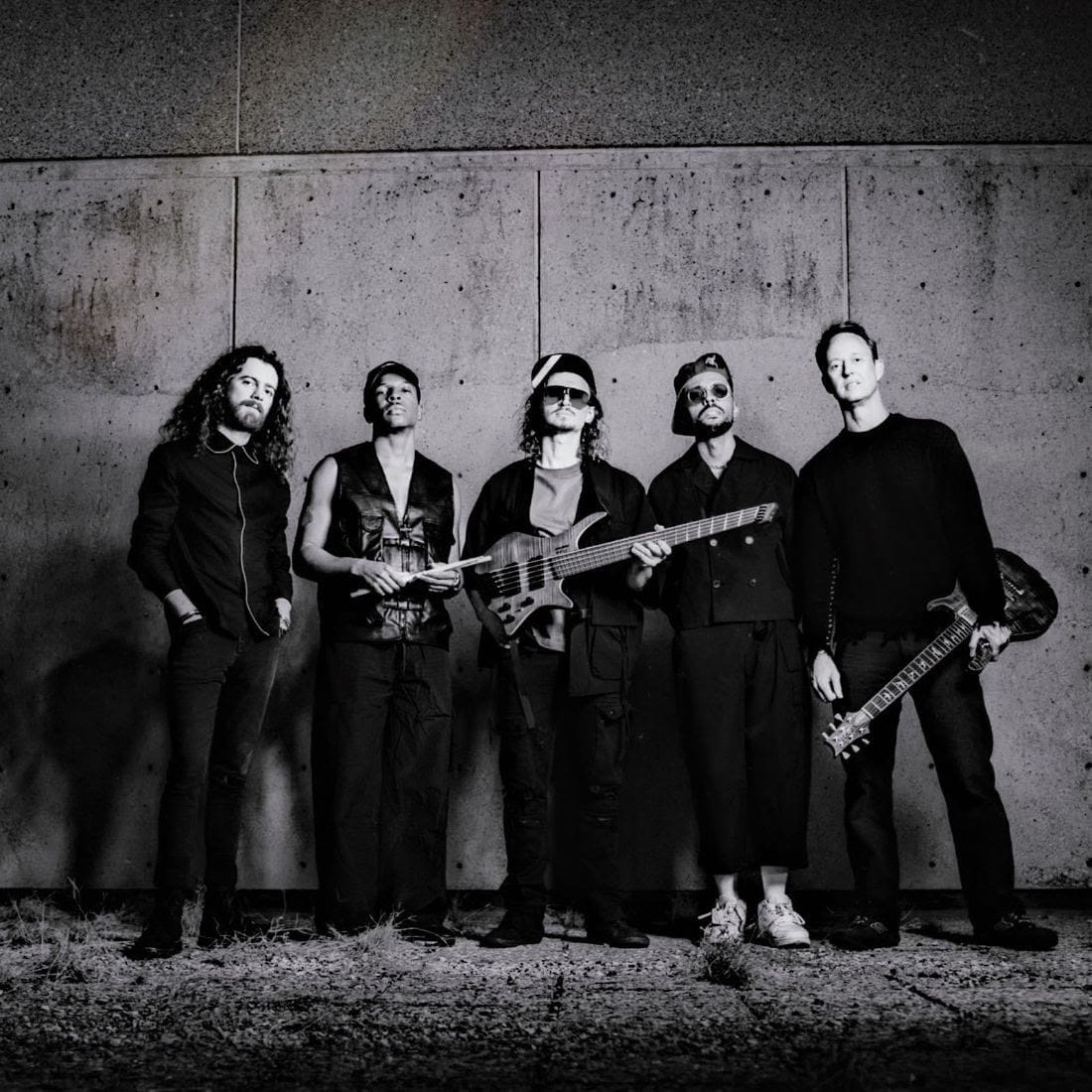 2ŁØT Announce RE/SOLVE